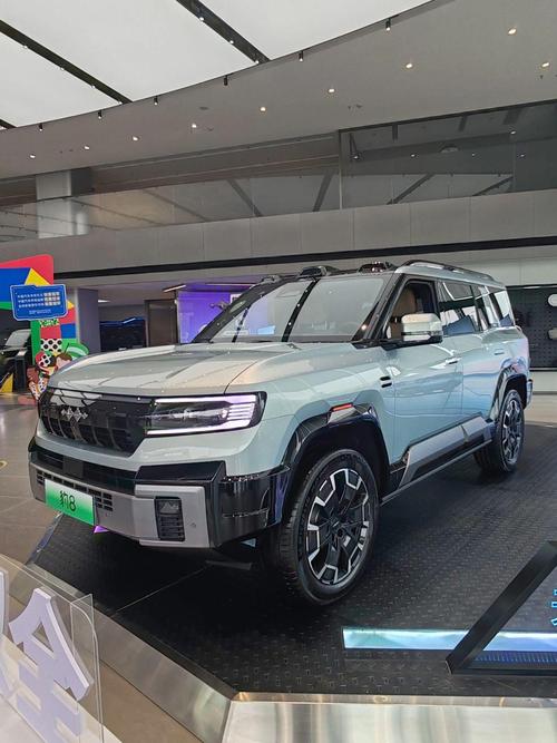 深圳248比亚迪方程豹硬派越野的爆款，英菲尼迪35周年与你共成长